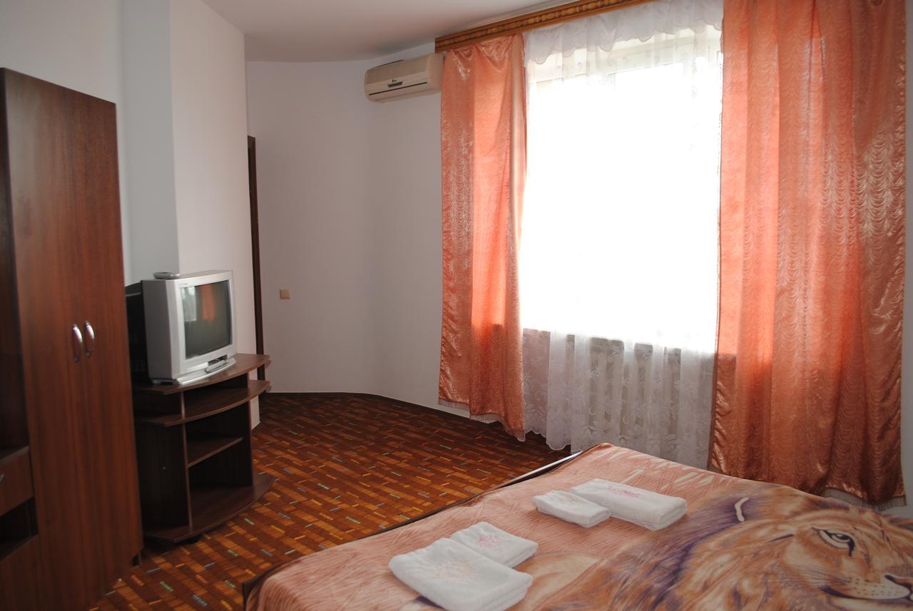 Hotel - Restaurant "Lion'S Heart" Velyka Omelyana Luaran gambar