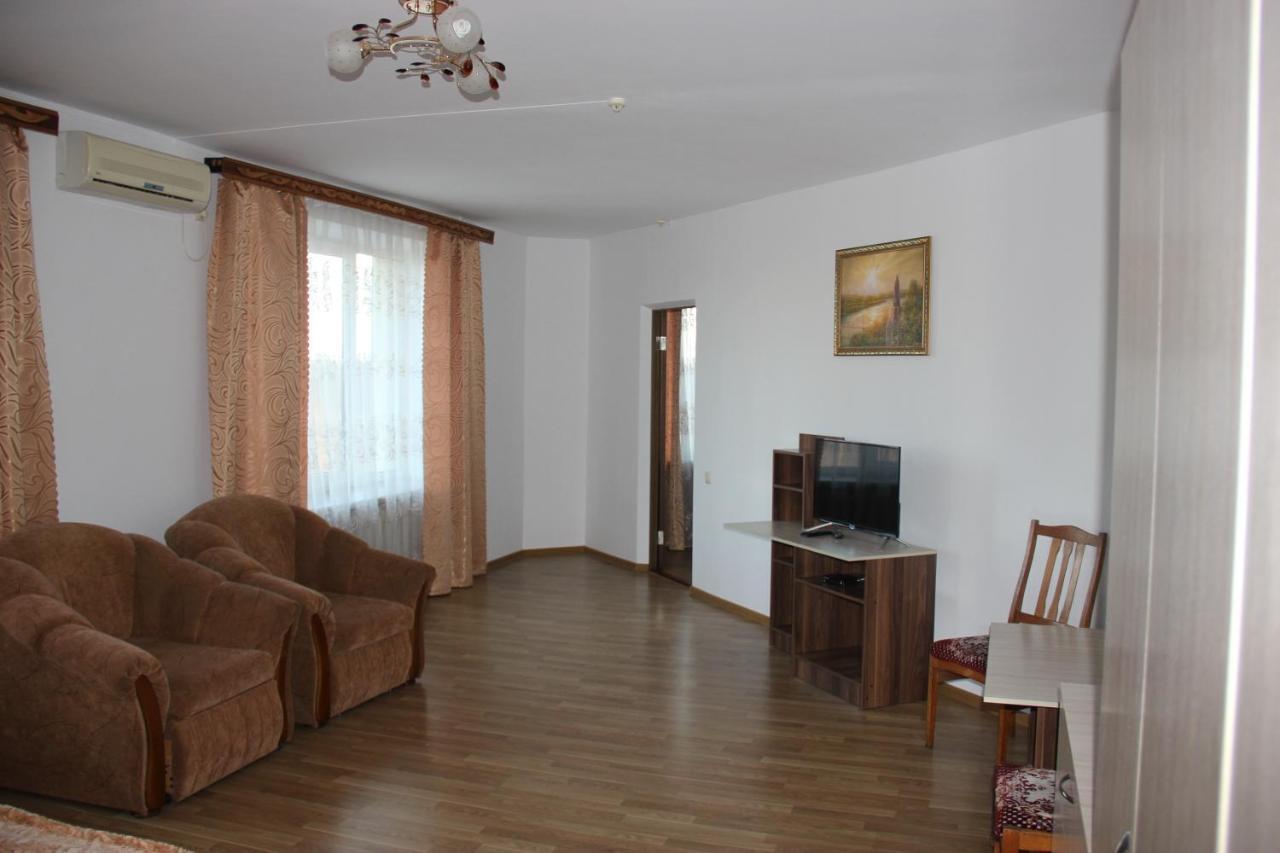 Hotel - Restaurant "Lion'S Heart" Velyka Omelyana Luaran gambar